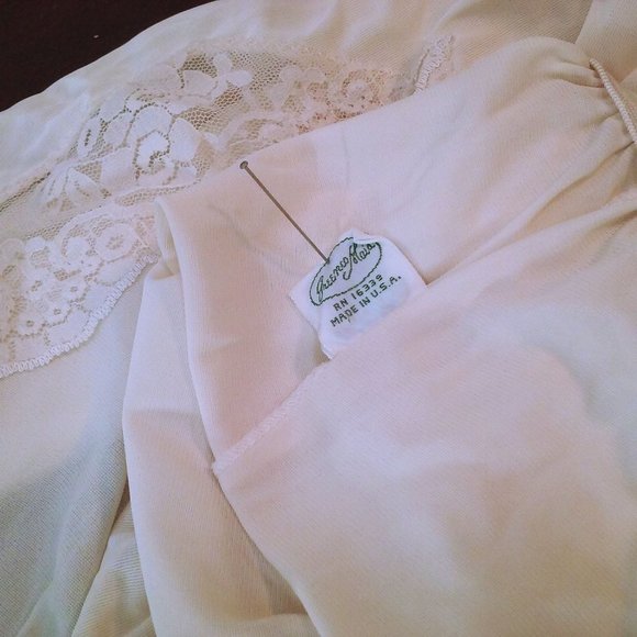 Vintage 60s Greenco Maid Long Half Slip-Skirt M(6) Lace Edge 15" Slit Cream Flaw - Picture 8 of 10